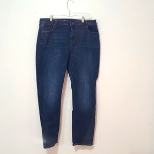 Old Navy Curvy Straight jeans